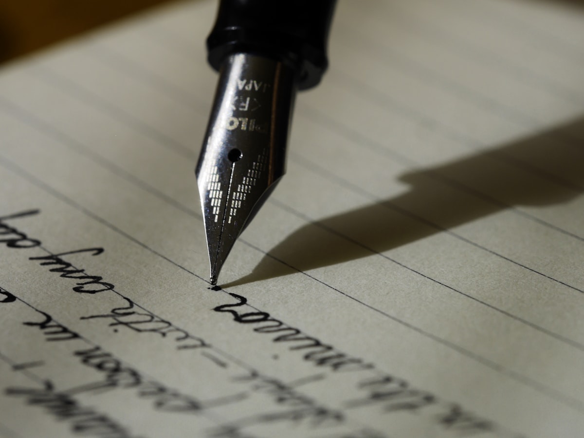 How to Build a Paid Newsletter on Substack or Beehiiv: Zero to 5,000 Subscribers
