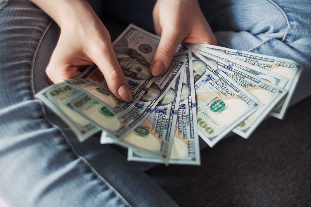 How to Make Your First $1,000 Online in 2026: 7 Proven High-Margin Blueprints