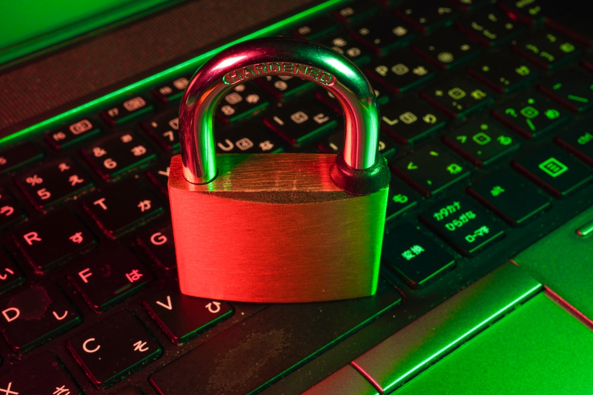 Best Password Managers in 2026: Bitwarden vs 1Password vs Apple Passkeys Hardening Guide